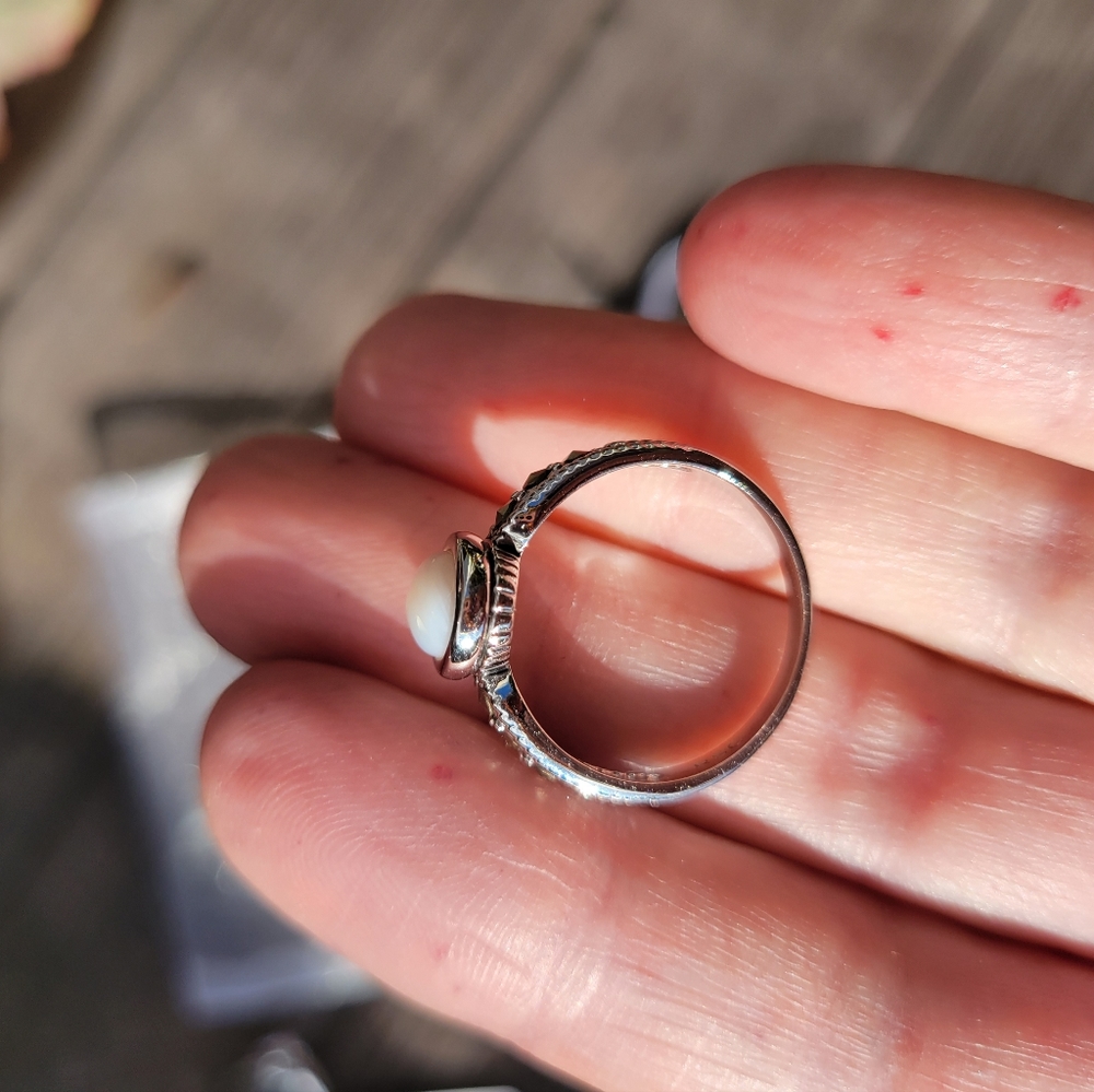 Moonstone stainless size 8 ring beautiful oval shape well made - Picture 5 of 7